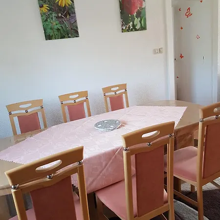 Apartment Am Vaterlandsgrubenweg - A57586 *
